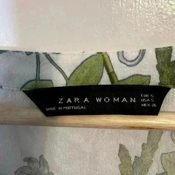 Zara Woman Floral Top - Picture 3 of 3